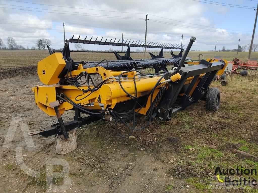 CLAAS P 420 Tondeuses montées
