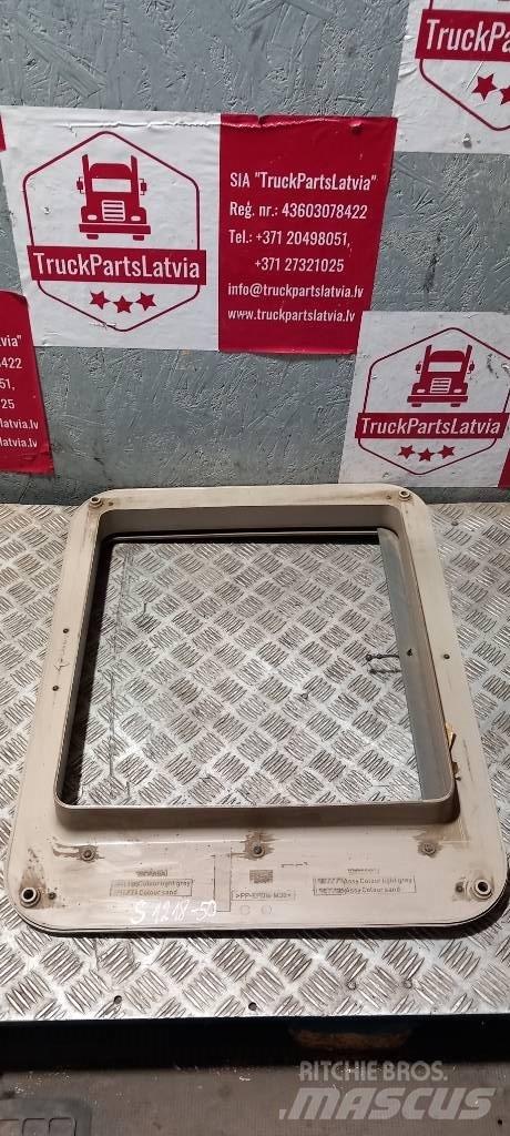 Scania R 440     1907279 Cabines