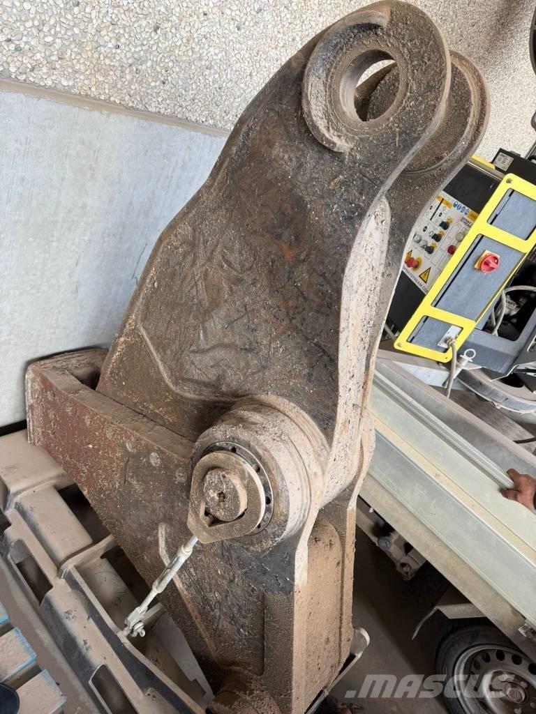 CAT MP 324 Concasseur de Travaux Publics