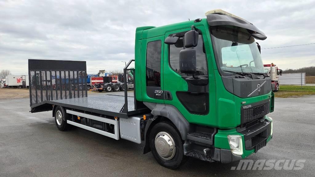 Volvo FL250 4X2 Camion treuil