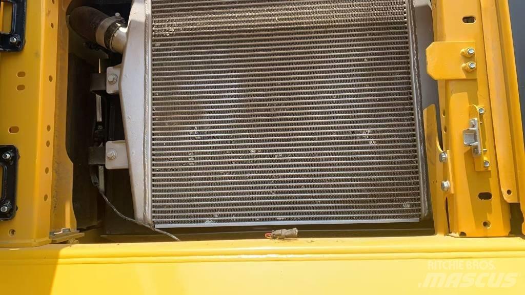 Komatsu PC 450-8 Pelle sur chenilles