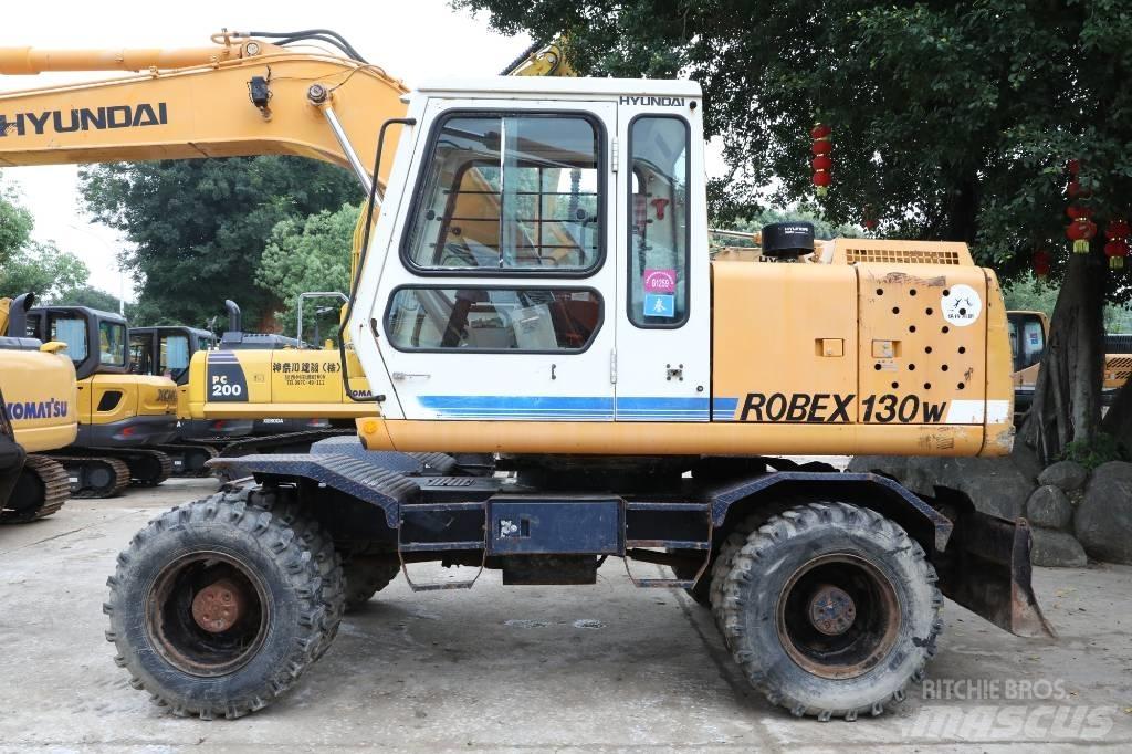 Hyundai Robex 130 W Pelle sur pneus