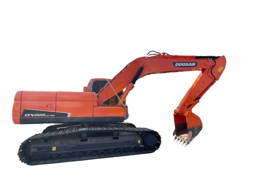 Doosan DX 225 LC Pelle sur chenilles