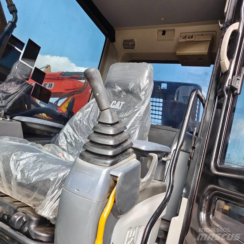 CAT 320 D Pelle sur chenilles