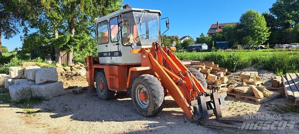 Schaeff 904 Chargeuse sur pneus