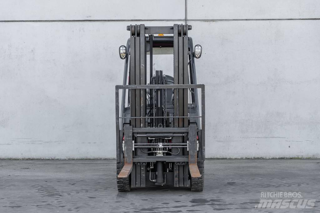 Manitou MI 25 D Chariots diesel