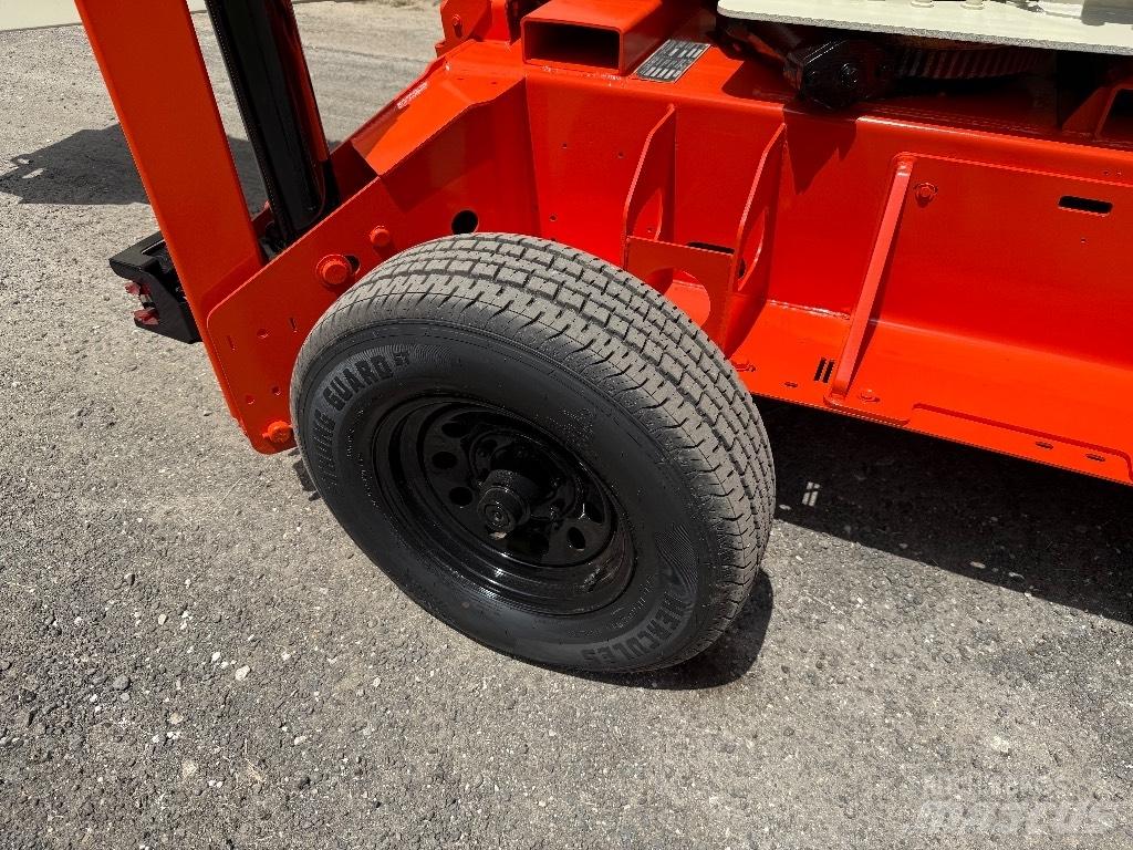 JLG T 500 J Remorque nacelle