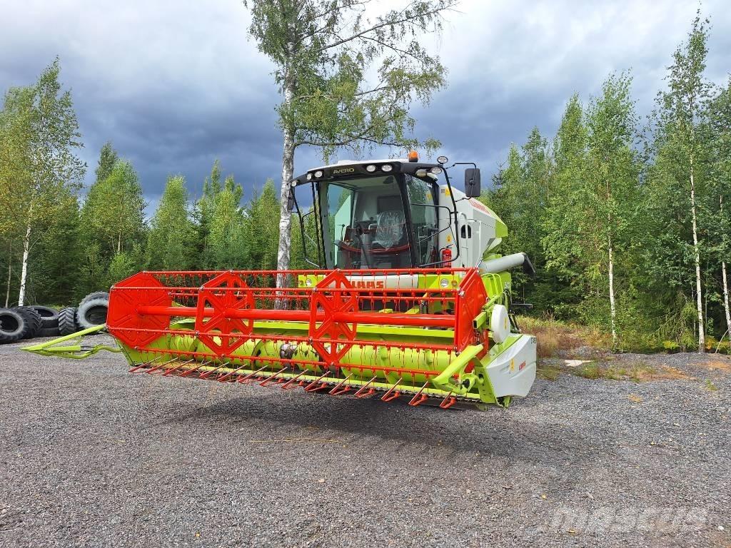 CLAAS Avero 240 Moissonneuse batteuse