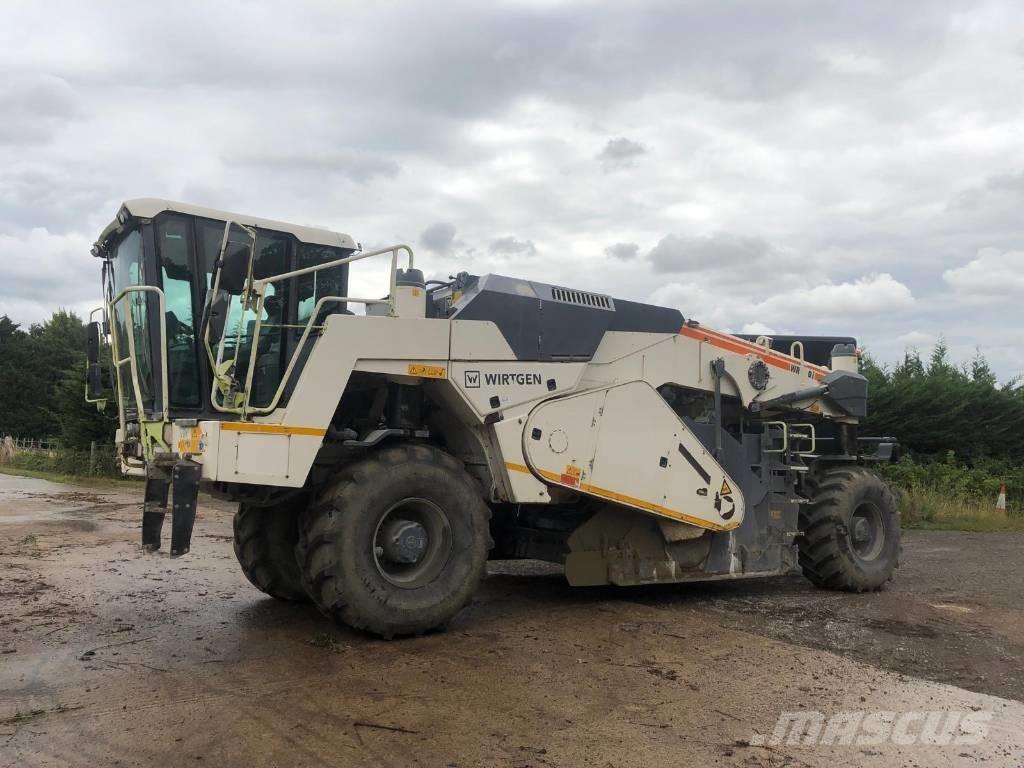Wirtgen WR200i Compacteur de sol
