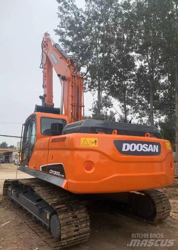 Doosan DX300LC-9C Pelle sur chenilles