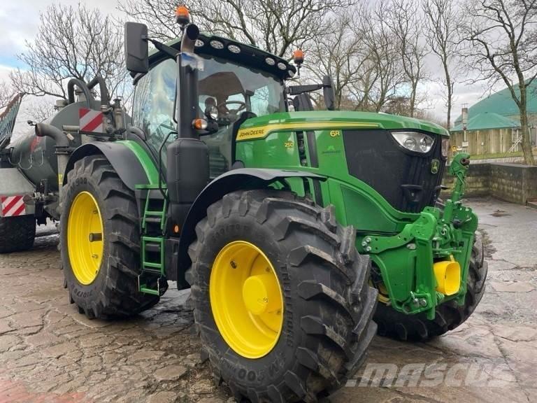John Deere 6R 250 Tracteur