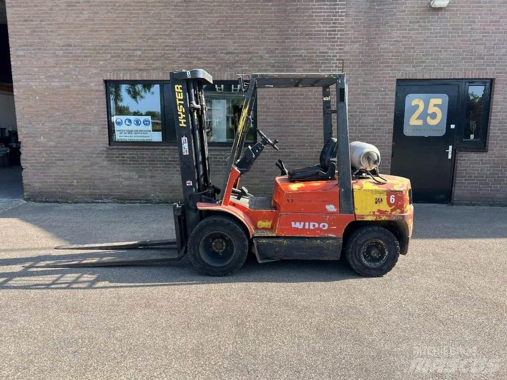 Hyster H3.00XM Chariots GPL