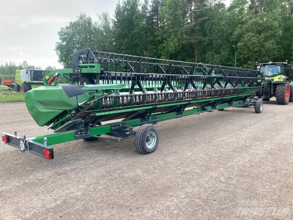 John Deere 640 X Moissonneuse batteuse