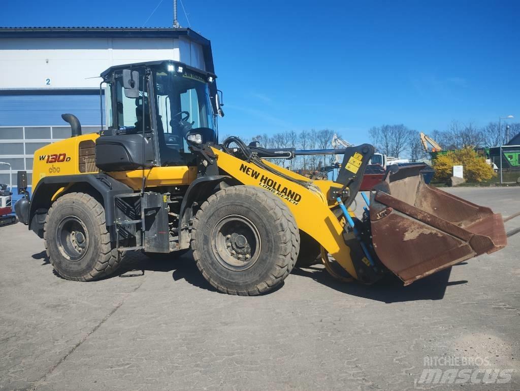 New Holland W130D LR Chargeuse sur pneus