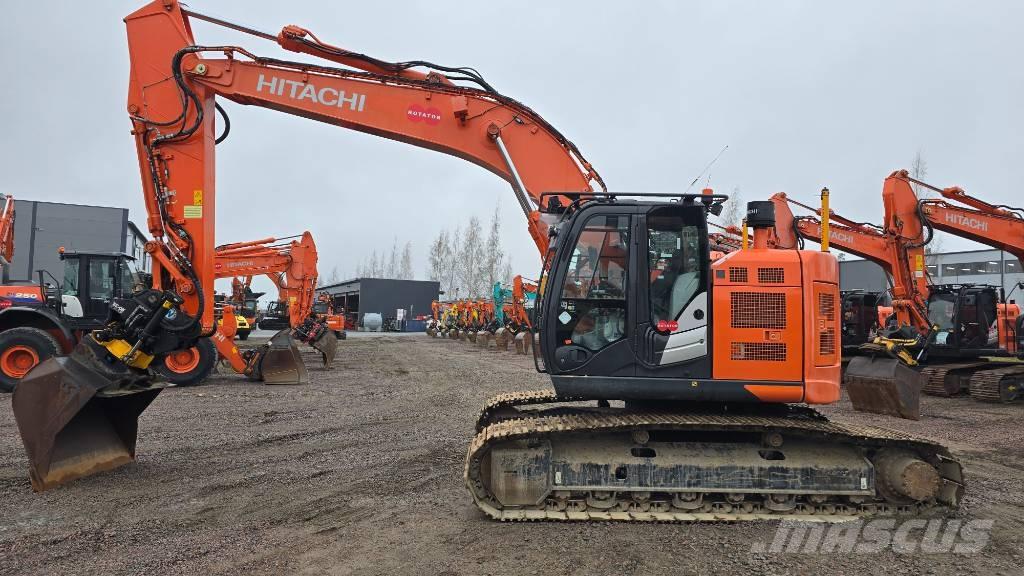 Hitachi ZX 225USLC-6 Pelle sur chenilles