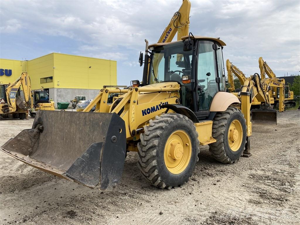 Komatsu WB93S-5E0 Tractopelle