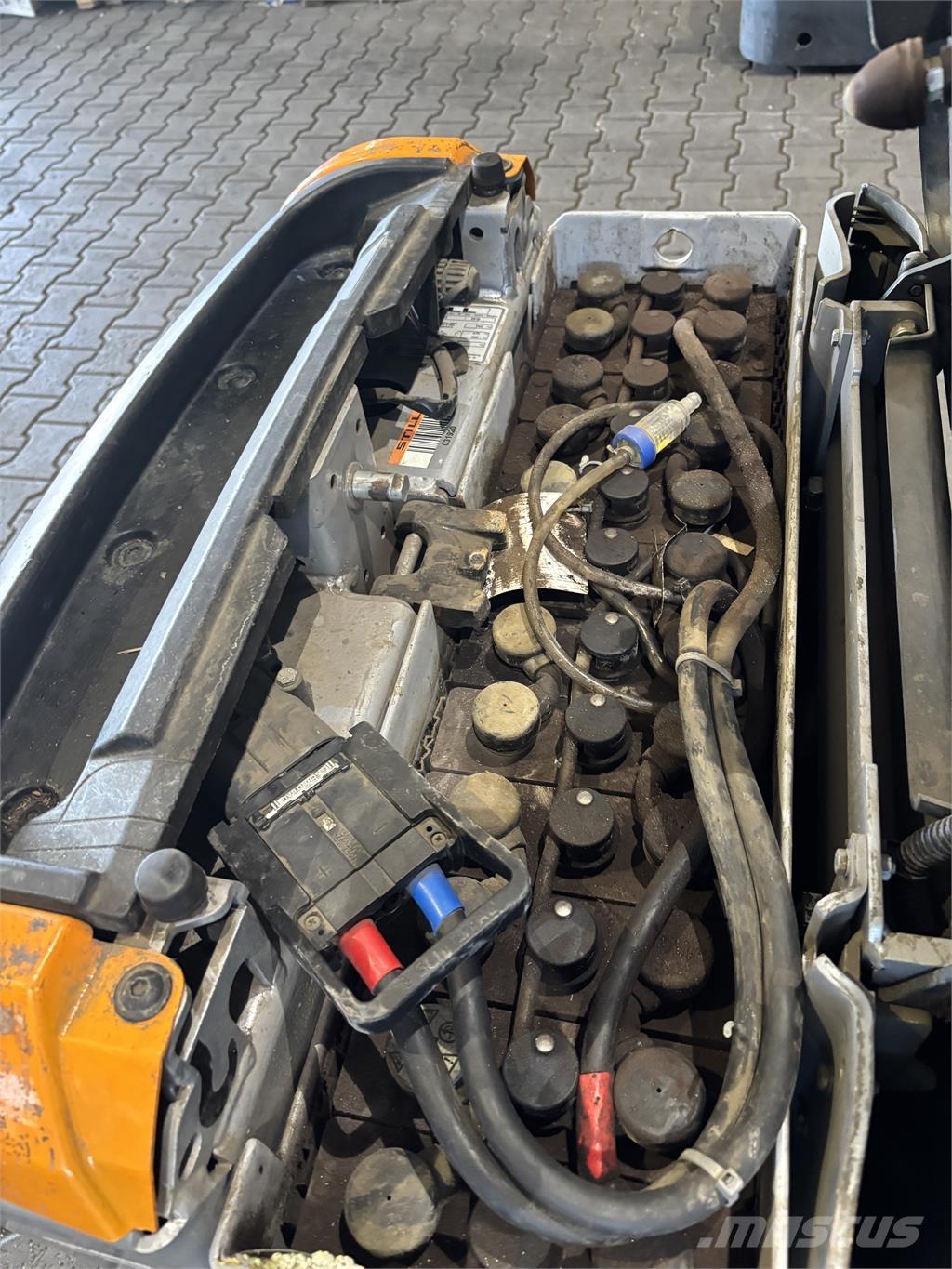 Still OPX 20 Préparateur de commande au sol