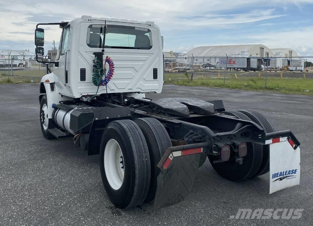 International MV607 Tracteur routier