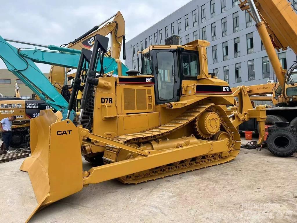 CAT D 7 R Bouteurs sur chenilles