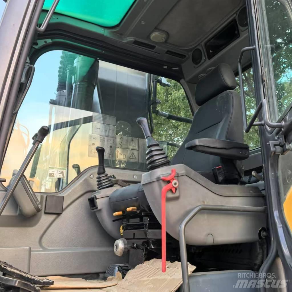 Volvo EC 210 D Mini pelle 7t-12t