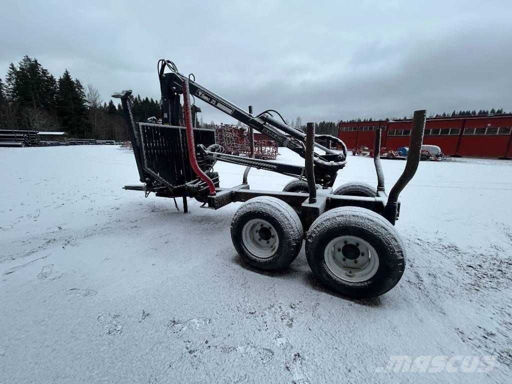 Hakki HK25 +MV70 Remorque forestière avec grue