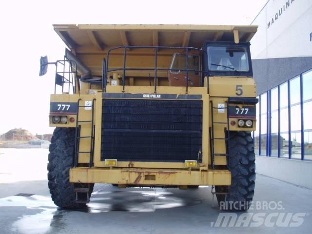 CAT 777 Tombereau rigide