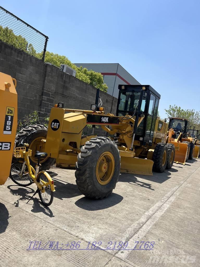 CAT 140K Niveleuse