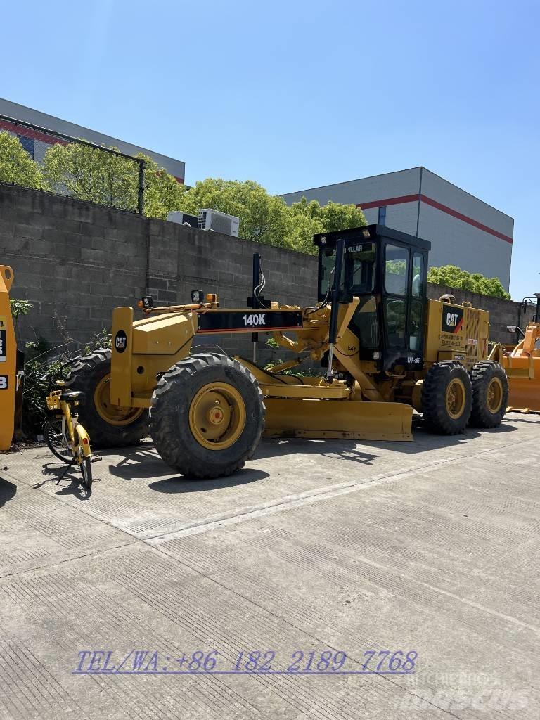 CAT 140K Niveleuse