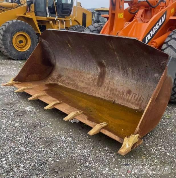 Doosan DL505 Chargeuse sur pneus