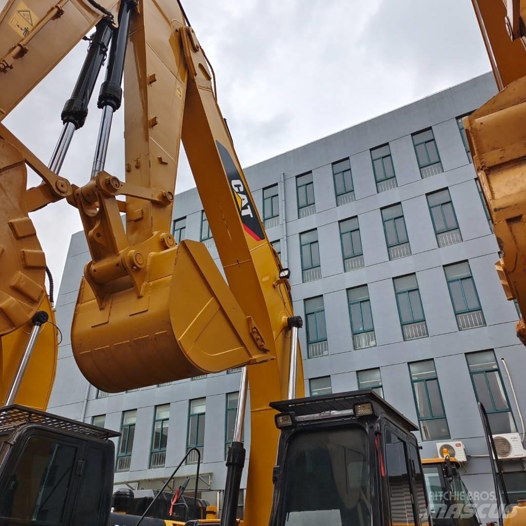 CAT 325 D Pelle sur chenilles