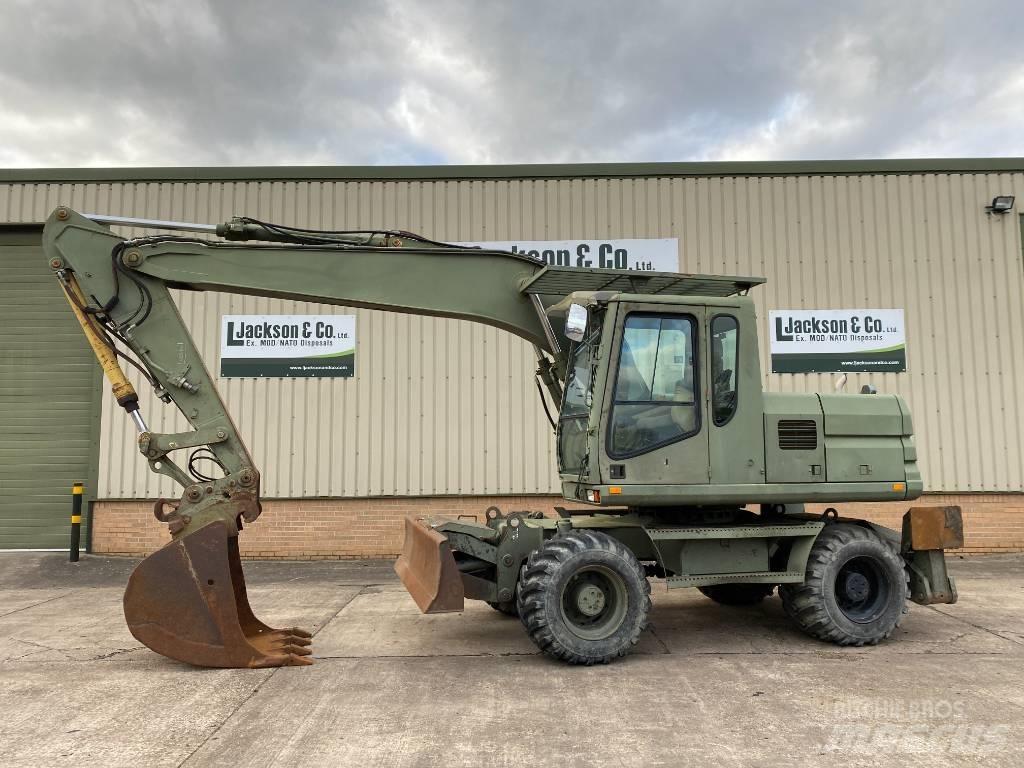CAT 315M Pelle sur pneus