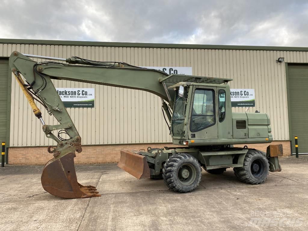 CAT 315M Pelle sur pneus