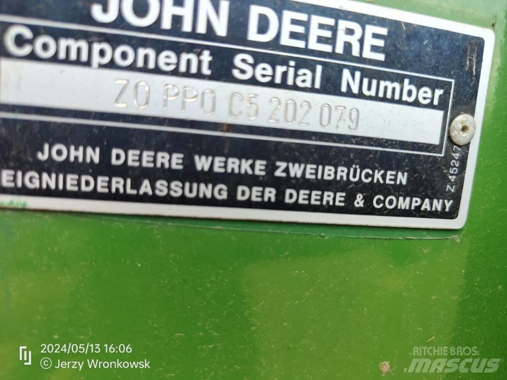 John Deere 1177 Moissonneuse batteuse