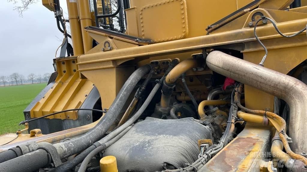 CAT 770 Tombereau articulé