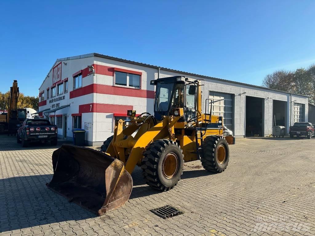 Komatsu WA200 Chargeuse sur pneus