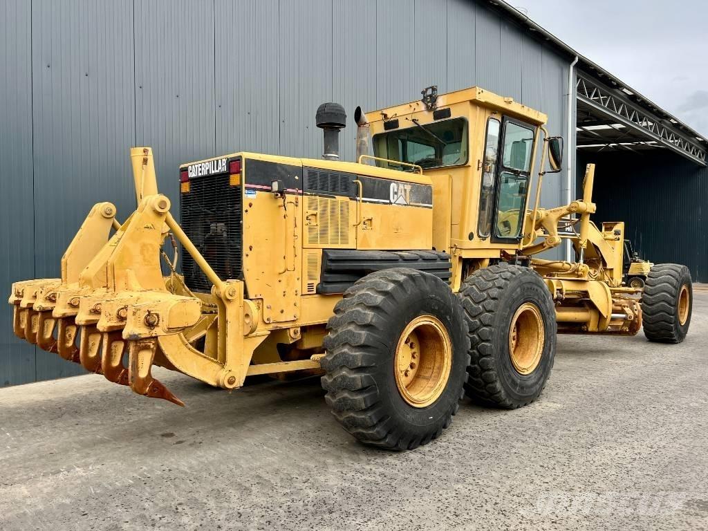 CAT 14H Niveleuse