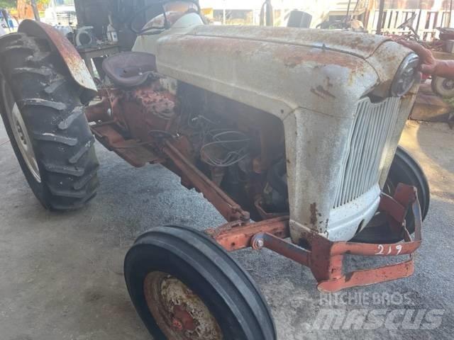 Ford 800 Tracteur