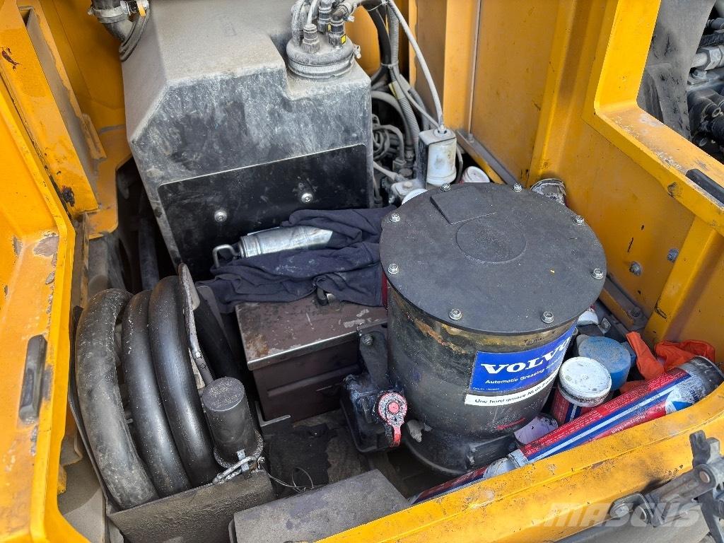 Volvo EC 380 EL Pelle sur chenilles