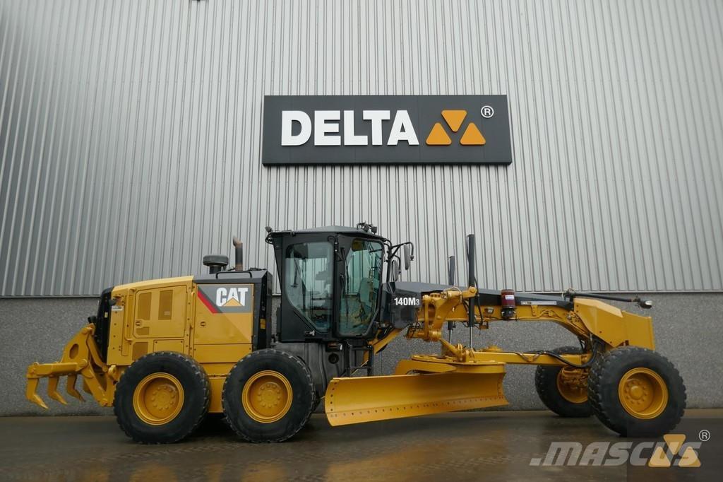 CAT 140M3 Niveleuse