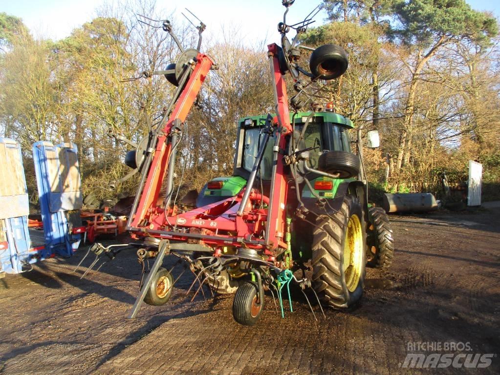 Kverneland Fanex 683 Rateau faneur