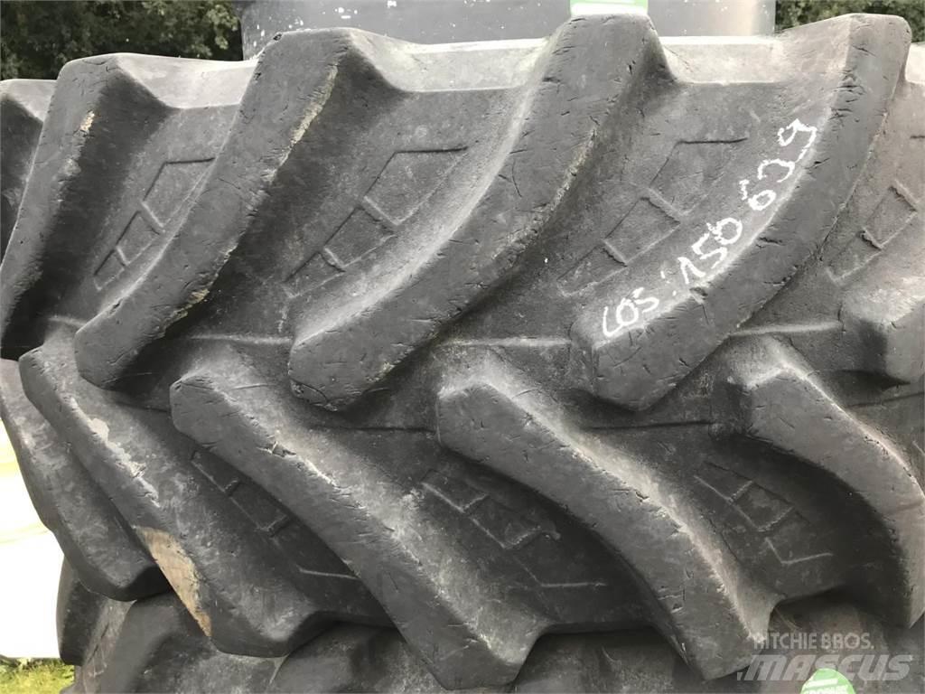 Petlas 600/65R34 Pneus, roues et jantes