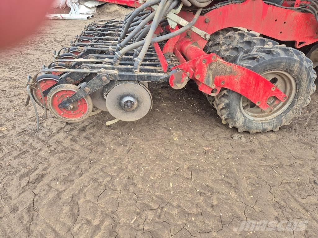 Horsch Pronto 6 DC Semoir combiné