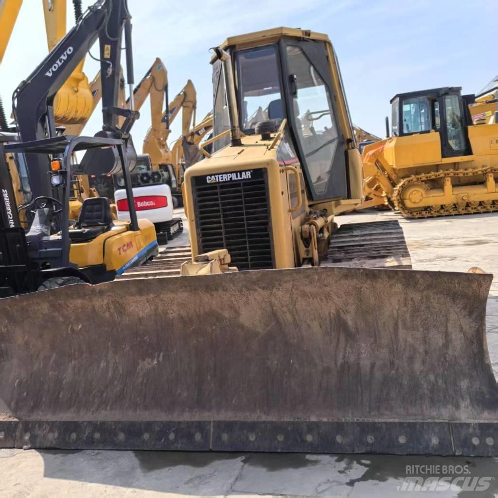 CAT D 5 G LGP Bouteurs sur chenilles