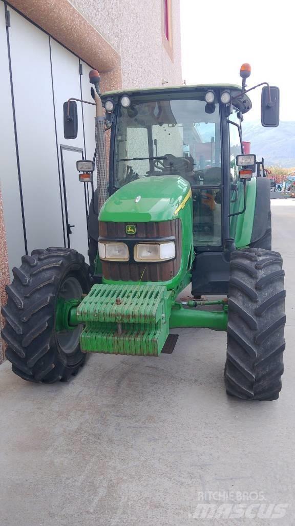 John Deere 5820 Tracteur