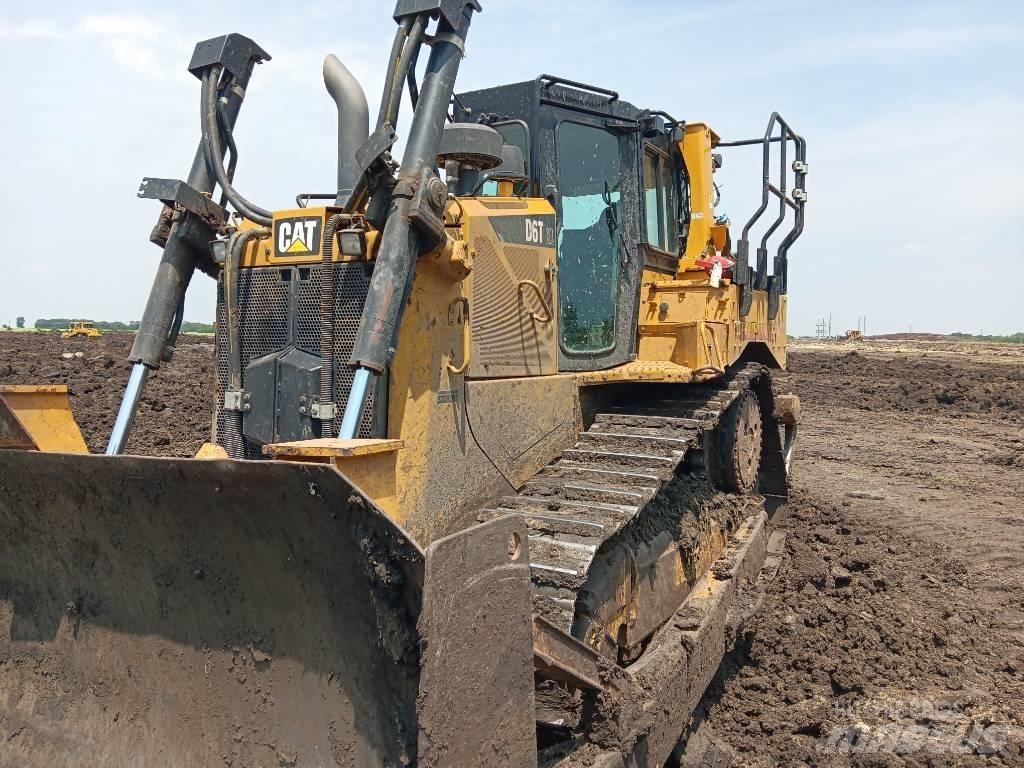 CAT D 6 T XL Bouteurs sur chenilles