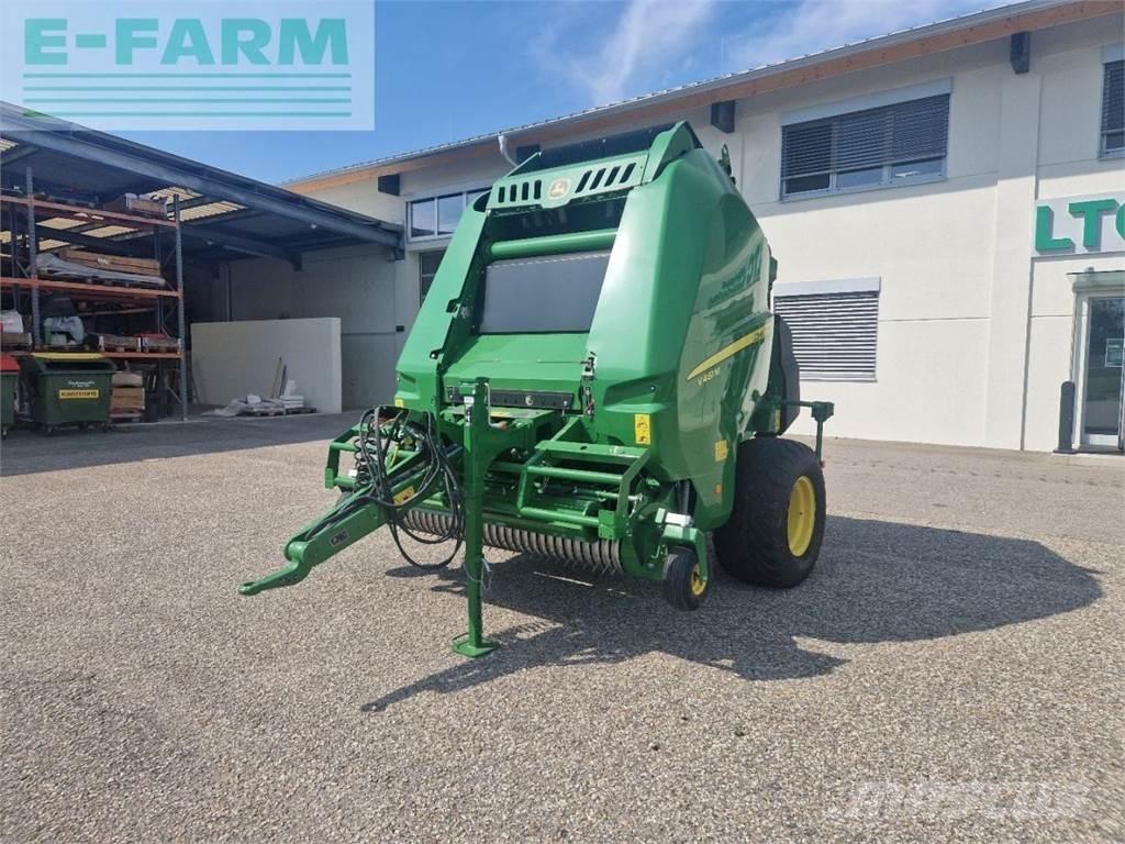 John Deere V461M Presse cubique