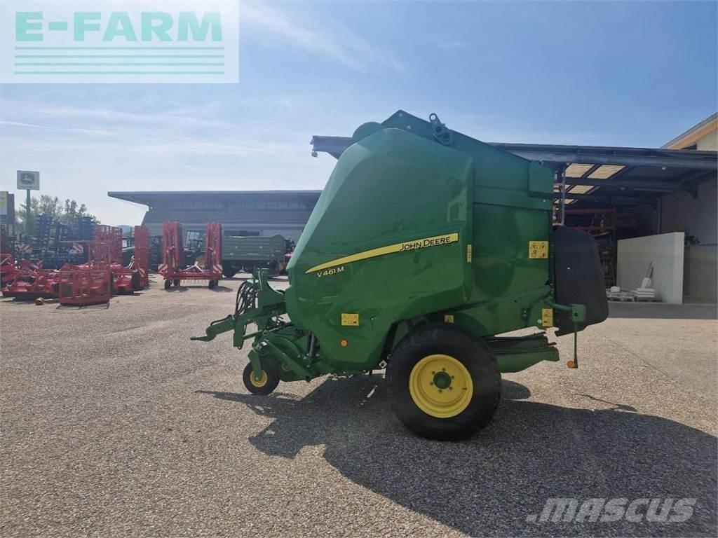 John Deere V461M Presse cubique