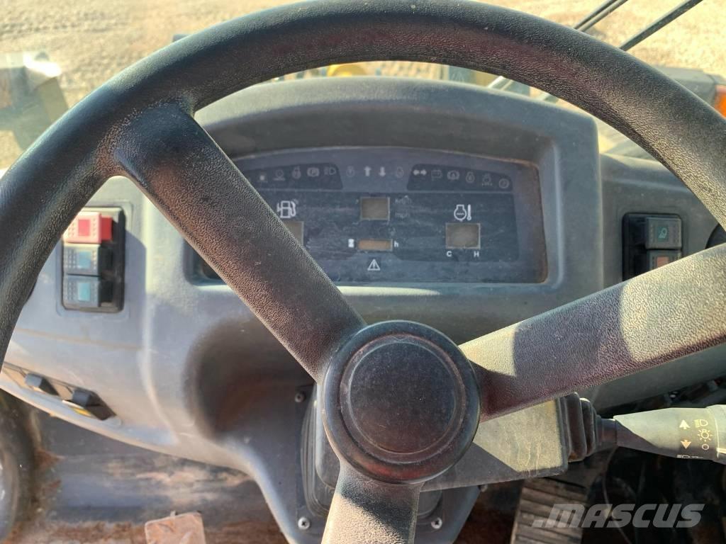 Komatsu WA 90-6 Chargeuse sur pneus
