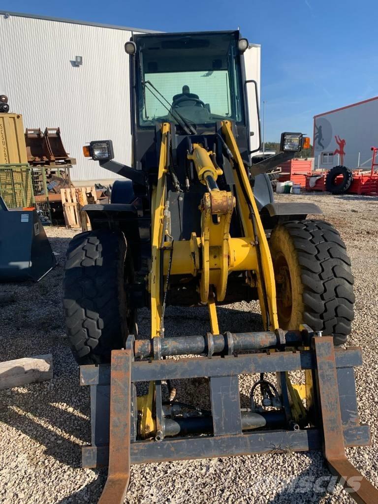 Komatsu WA 90-6 Chargeuse sur pneus