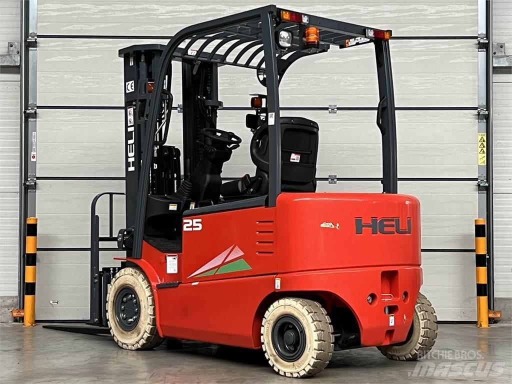 Heli CPD25 GD2 / NEU Chariots élévateurs électriques